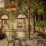 Rosetta Tapestry Collection By Hilton Hotel Perugia