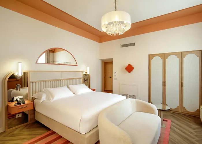 Rosetta Tapestry Collection By Hilton 5* Perugia