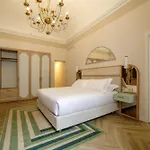 Rosetta Tapestry Collection By Hilton Otel Perugia