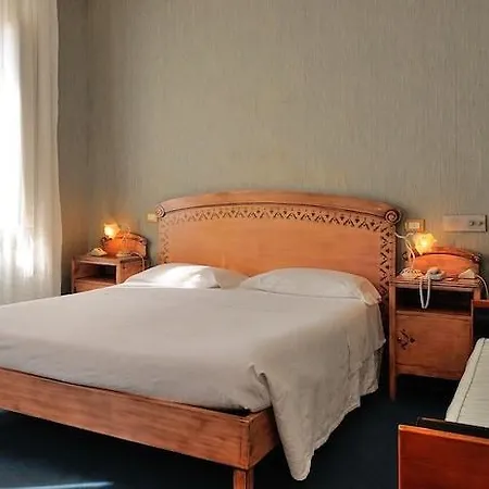 Отель Rosetta Tapestry Collection By Hilton