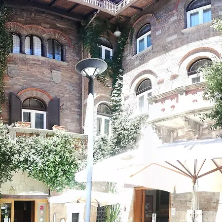 Rosetta Tapestry Collection By Hilton