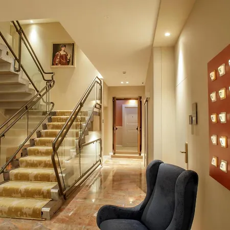 Rosetta Tapestry Collection By Hilton Hotel Perúgia
