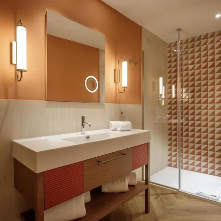 Rosetta Tapestry Collection By Hilton Hotel Perúgia