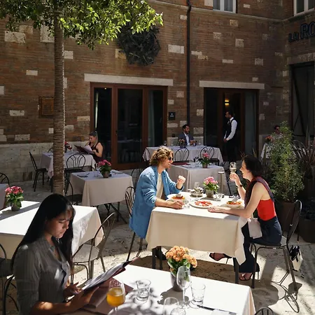 Rosetta Tapestry Collection By Hilton 5* Perugia