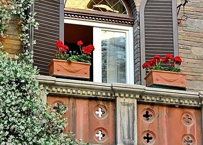 Rosetta Tapestry Collection By Hilton Hotel