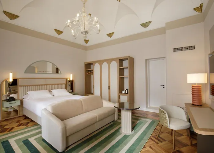 Hotel Rosetta Tapestry Collection By Hilton 5*