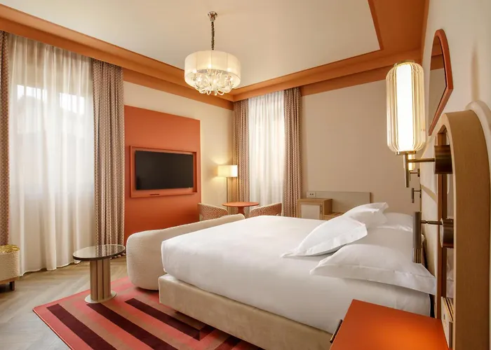 Rosetta Tapestry Collection By Hilton Hotel