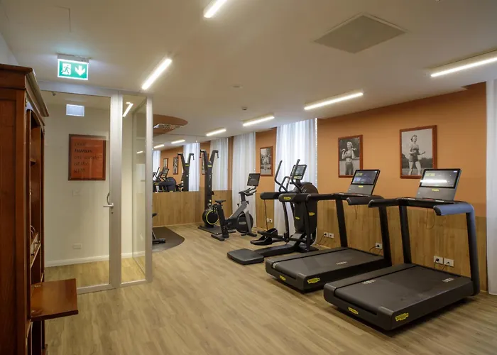 Rosetta Tapestry Collection By Hilton Hotel